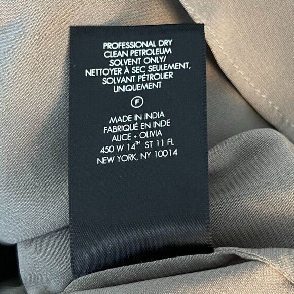 Alice‎ & Olivia Fully Beaded Embellished Fishnet Knit Blouse Fully Lined Black 4 - Picture 11 of 11